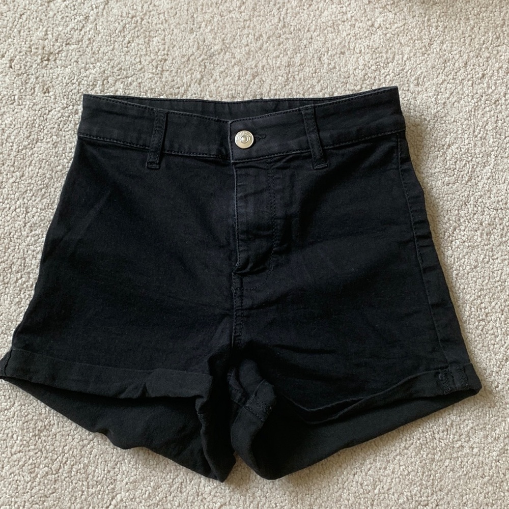 H&M black jean shorts